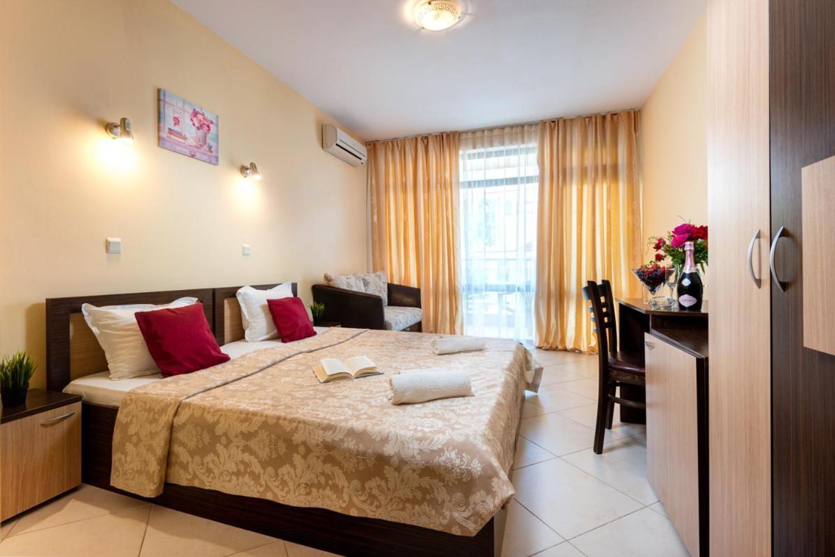 Hotel St Valentine All Inclusive Slăntjev Brjag Exteriör bild