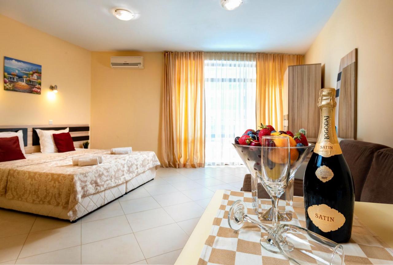 Hotel St Valentine All Inclusive Slăntjev Brjag Exteriör bild