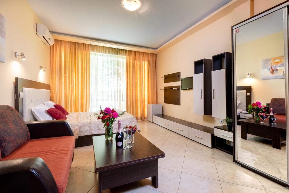 Hotel St Valentine All Inclusive Slăntjev Brjag Exteriör bild