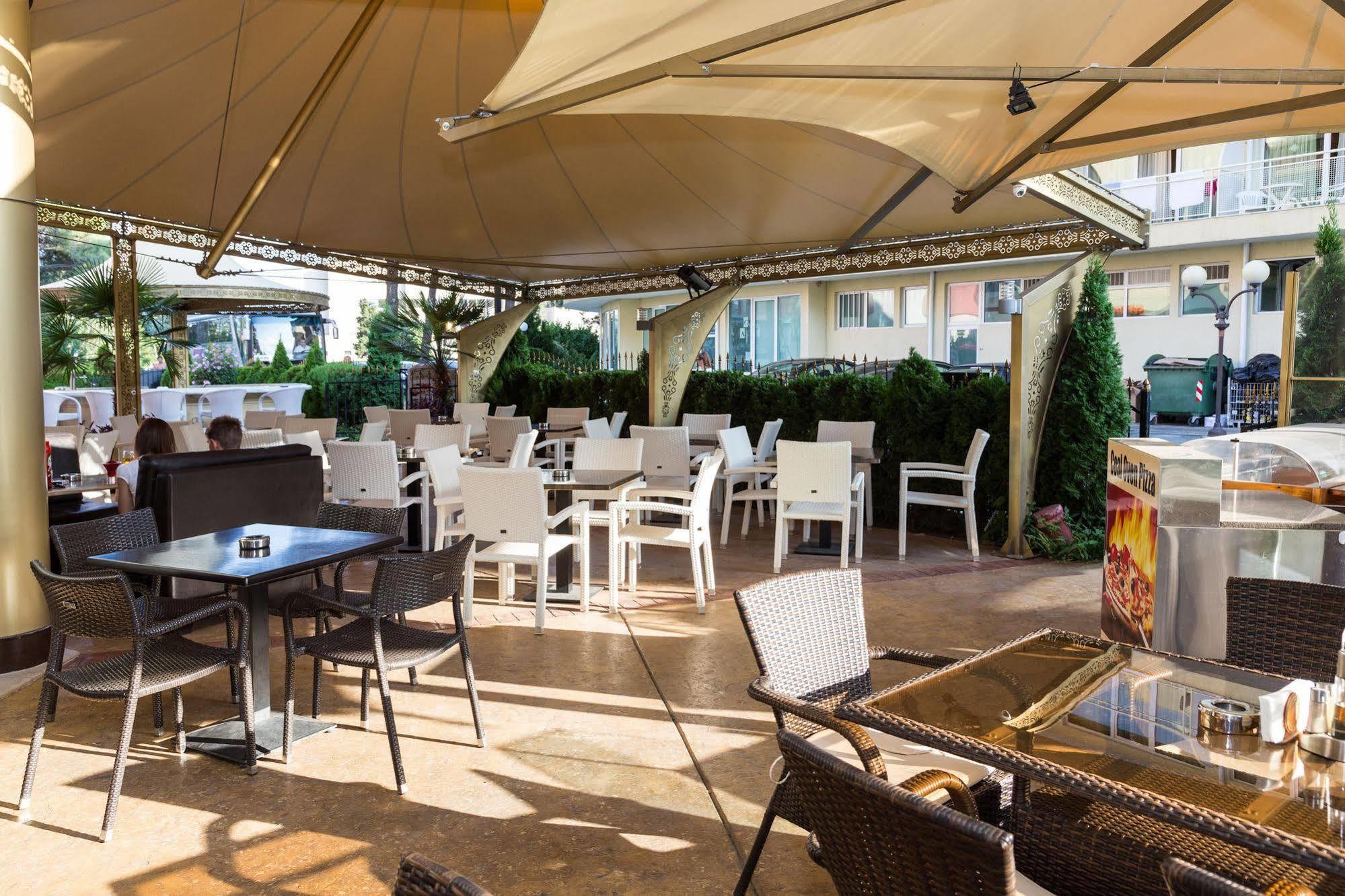 Hotel St Valentine All Inclusive Slăntjev Brjag Exteriör bild