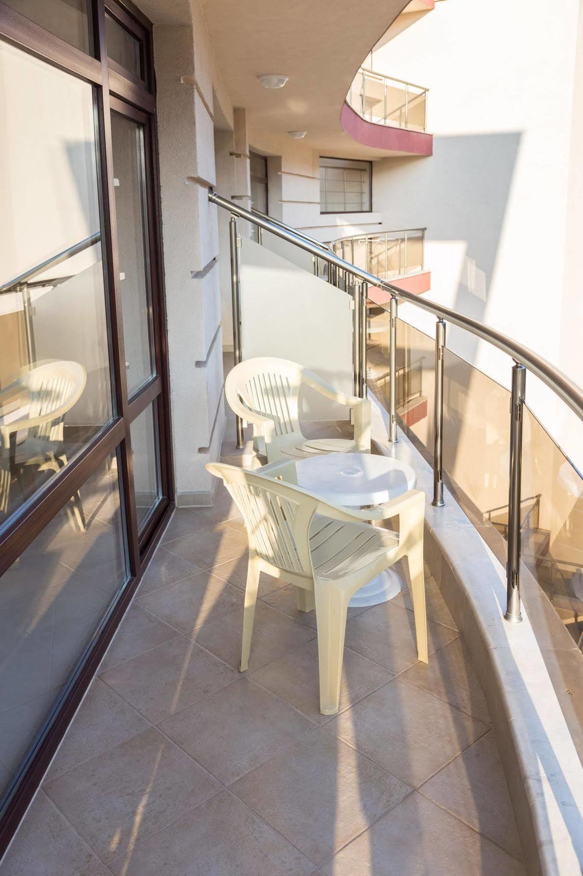 Hotel St Valentine All Inclusive Slăntjev Brjag Exteriör bild